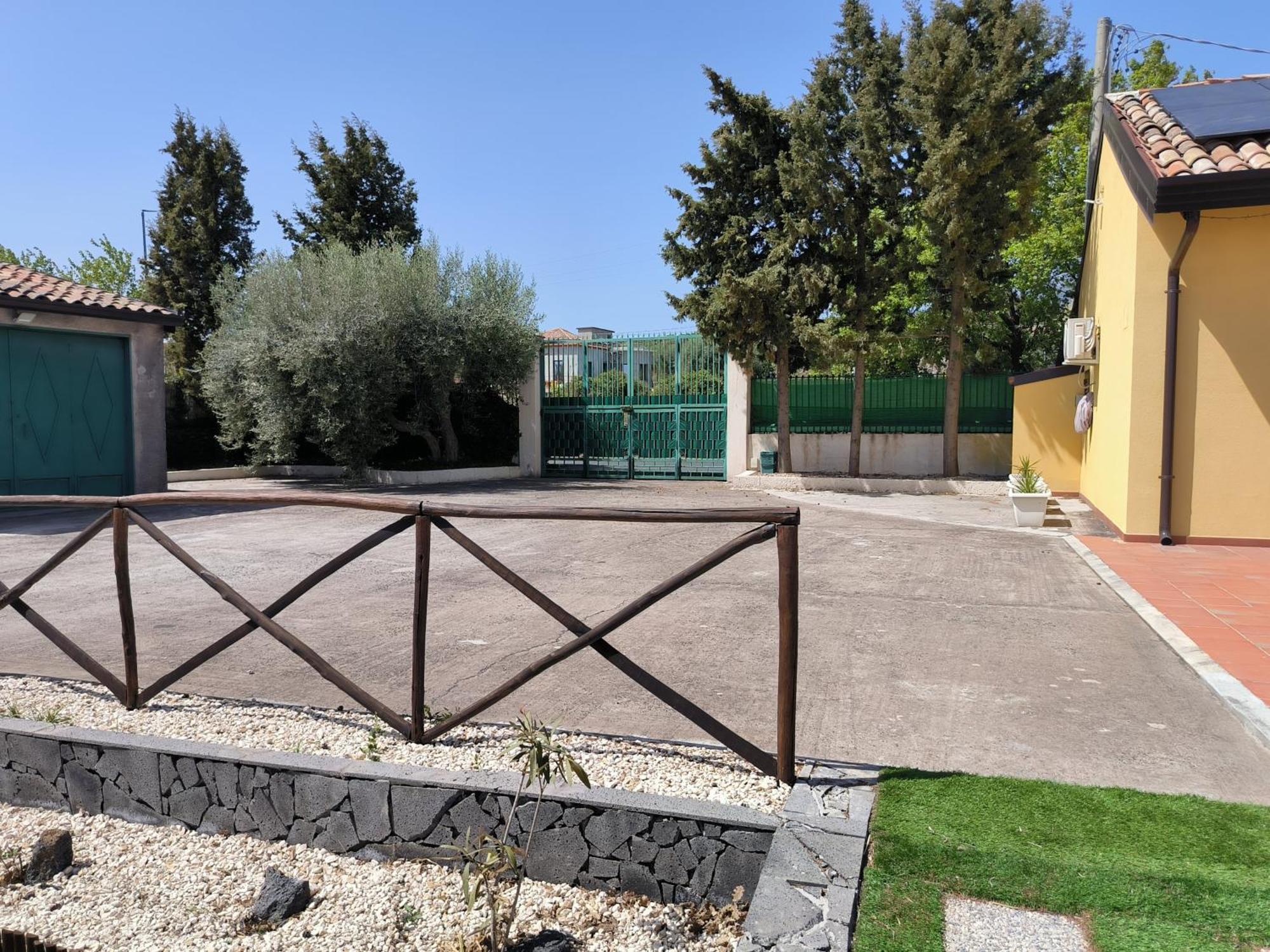 Villa Egle Belpasso, Villa Vacanza Con Piscina ภายนอก รูปภาพ